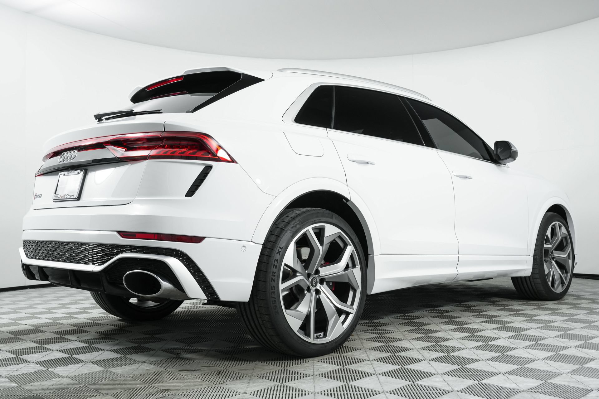 Used 2024 Audi RS Q8 AWD/4WD image 7
