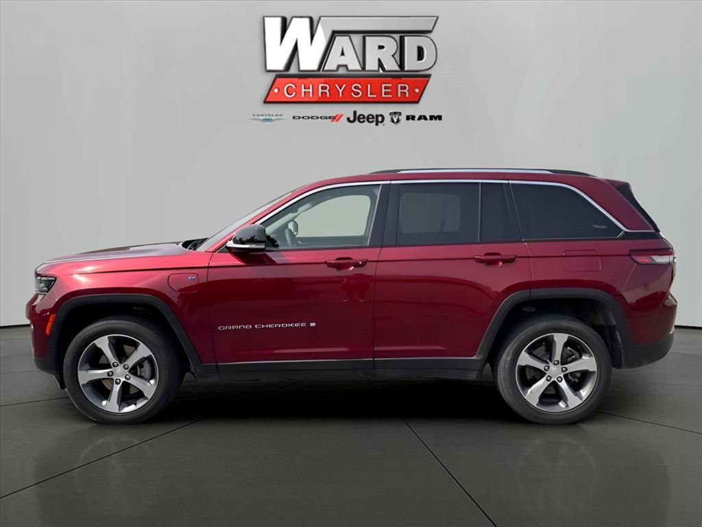 Used 2023 Jeep Grand Cherokee 4WD 4xe image 6