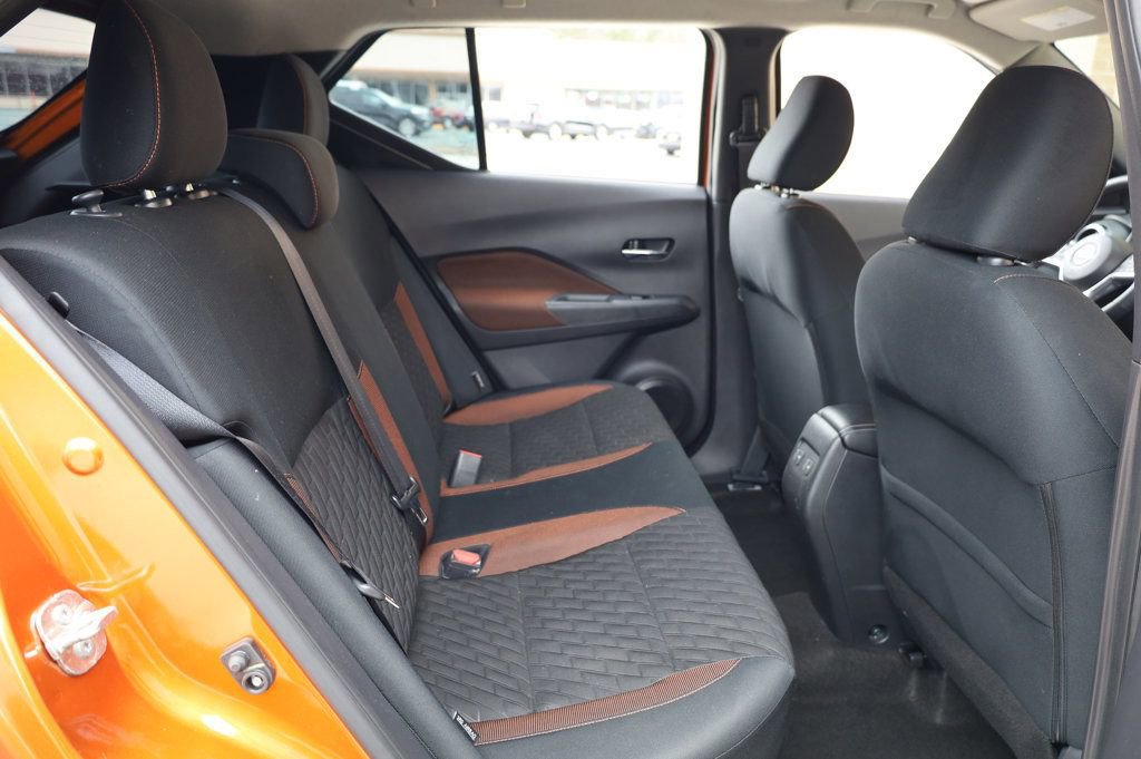 Used 2023 Nissan Kicks SR image 22