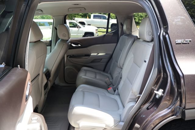 Used 2019 GMC Acadia SLT AWD/4WD image 18