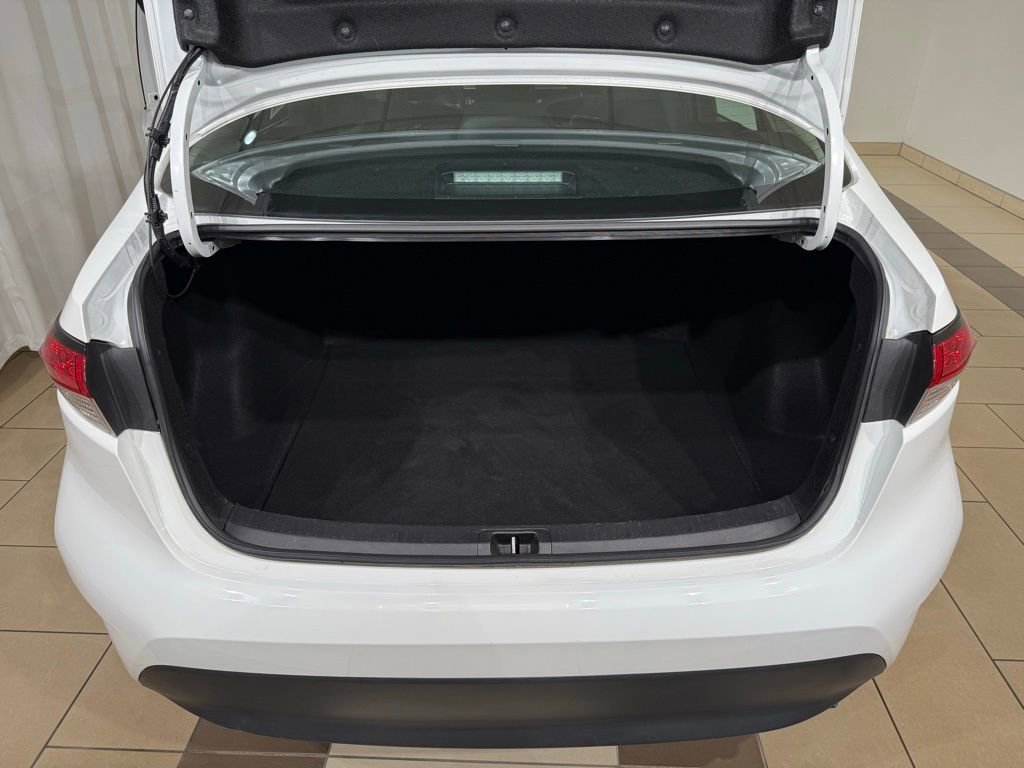 Used 2023 Toyota Corolla LE image 11