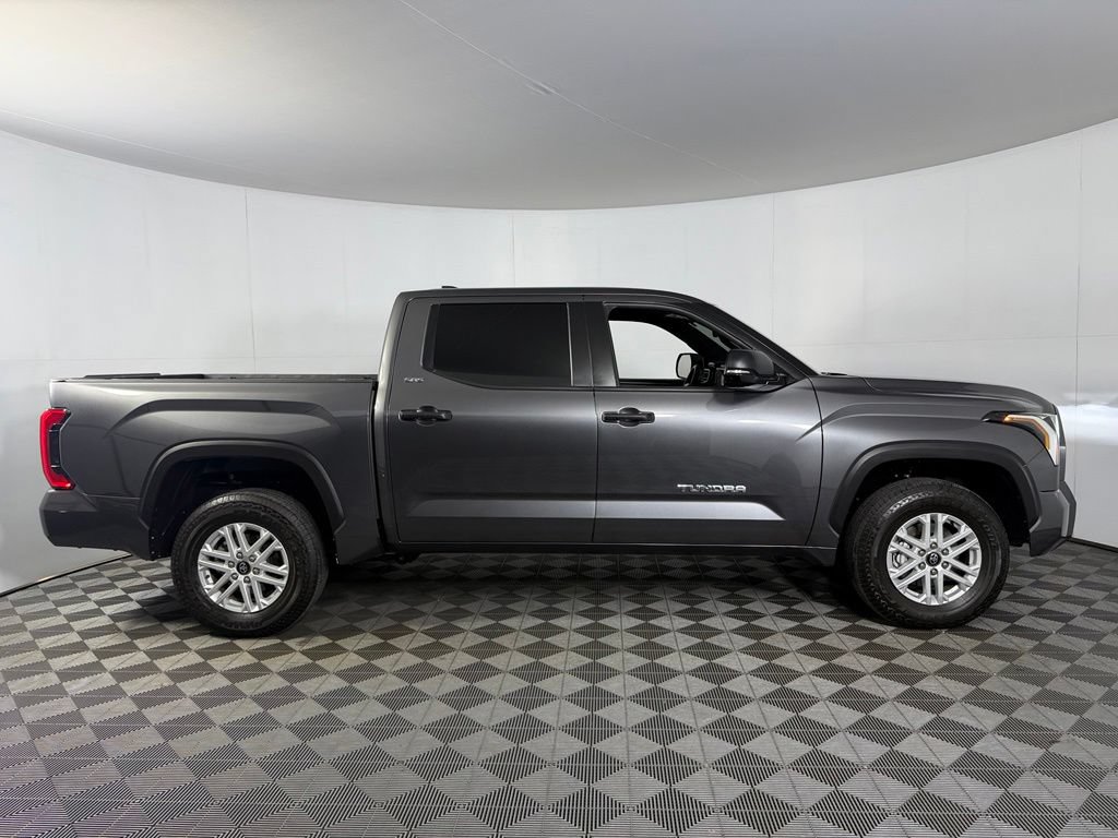 Used 2025 Toyota Tundra SR5 w/ SR5 Convenience Package AWD/4WD image 5