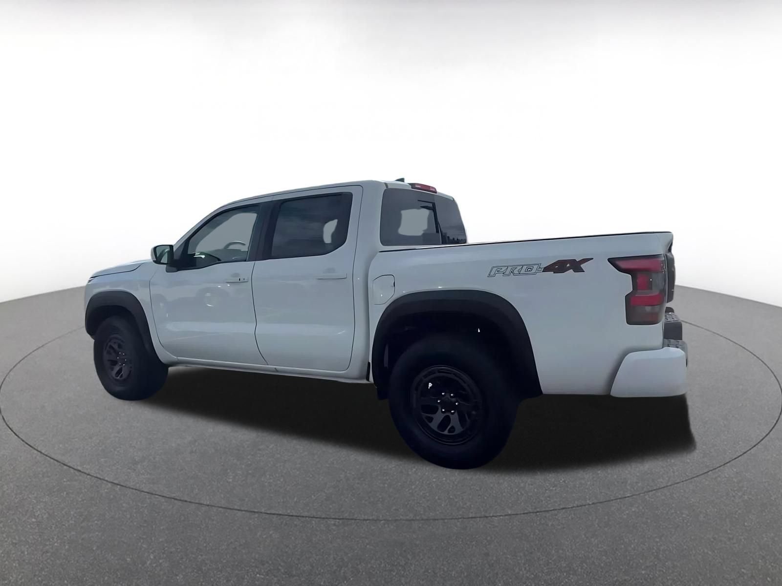 Used 2026 Nissan Frontier PRO-4X AWD/4WD image 9