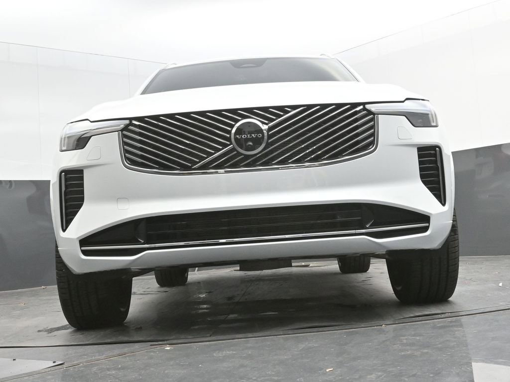 New 2026 Volvo XC90 B6 Plus w/ Protection Package Premier image 38