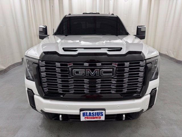 Used 2025 GMC Sierra 2500 Denali Ultimate AWD/4WD image 6
