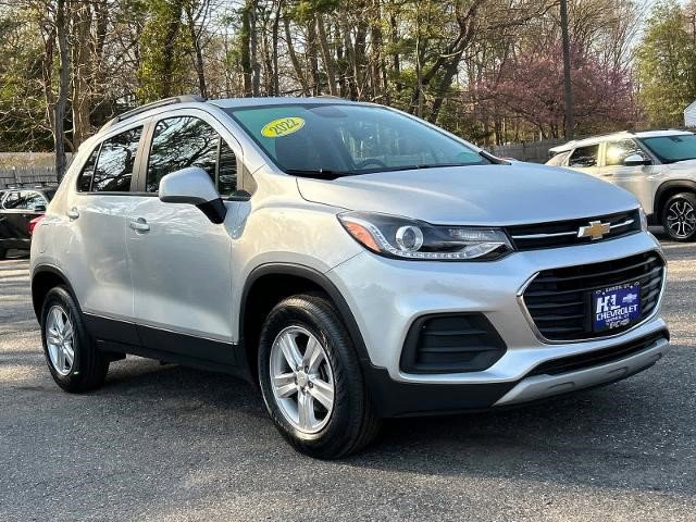Certified 2022 Chevrolet Trax LT w/ LT Convenience Package image 1