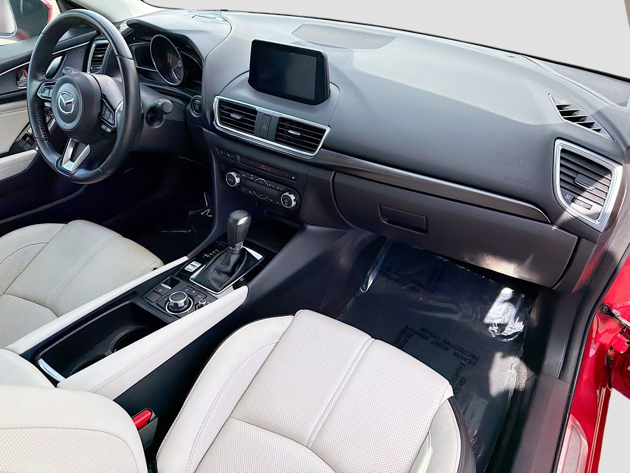 Used 2018 MAZDA MAZDA3 Grand Touring w/ Premium Equipment Package image 13