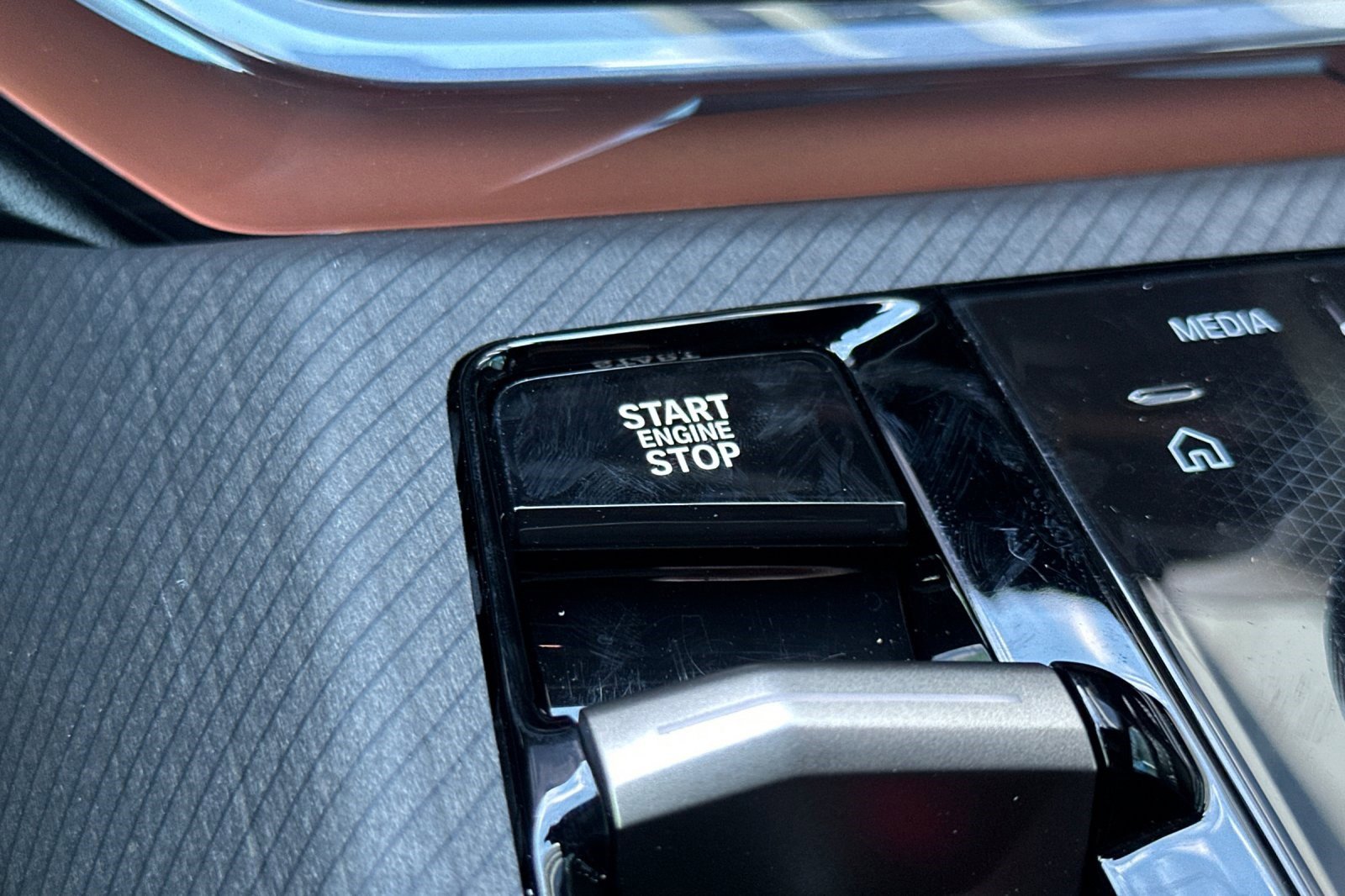 Used 2025 BMW X3 xDrive30i w/ Premium Package image 27