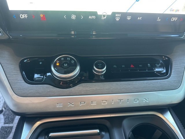 Used 2025 Ford Expedition Max Platinum w/ Driver's Package image 26