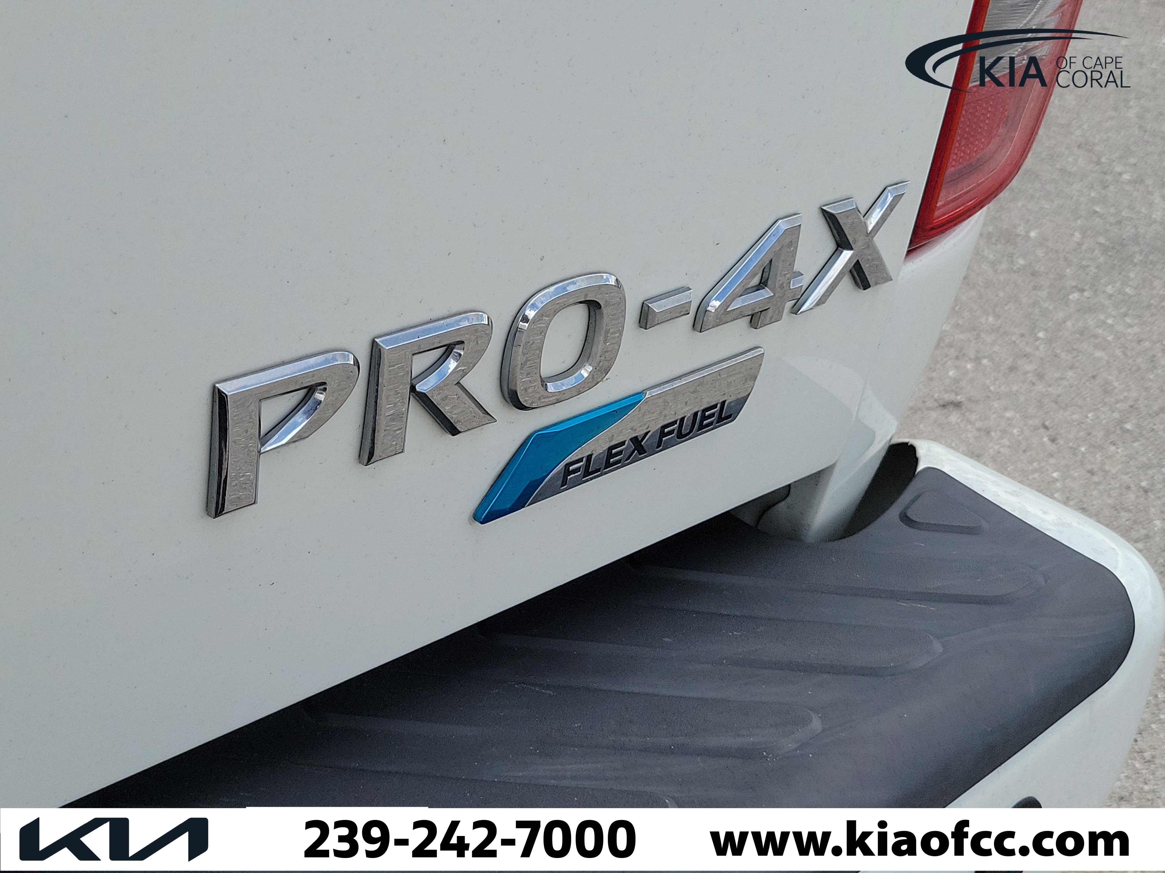 Used 2017 Nissan Frontier PRO-4X w/ Pro-4x Luxury Package image 9