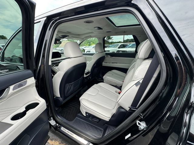 Used 2025 Hyundai Palisade Calligraphy AWD/4WD image 18