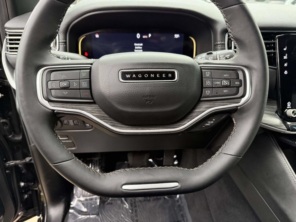 Certified 2024 Jeep Wagoneer L Series II w/ Flexible Seating Group AWD/4WD image 20