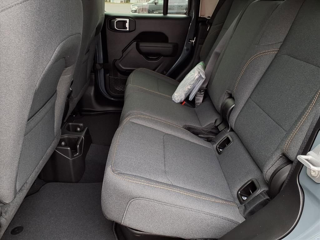 New 2026 Jeep Gladiator Sport AWD/4WD image 8