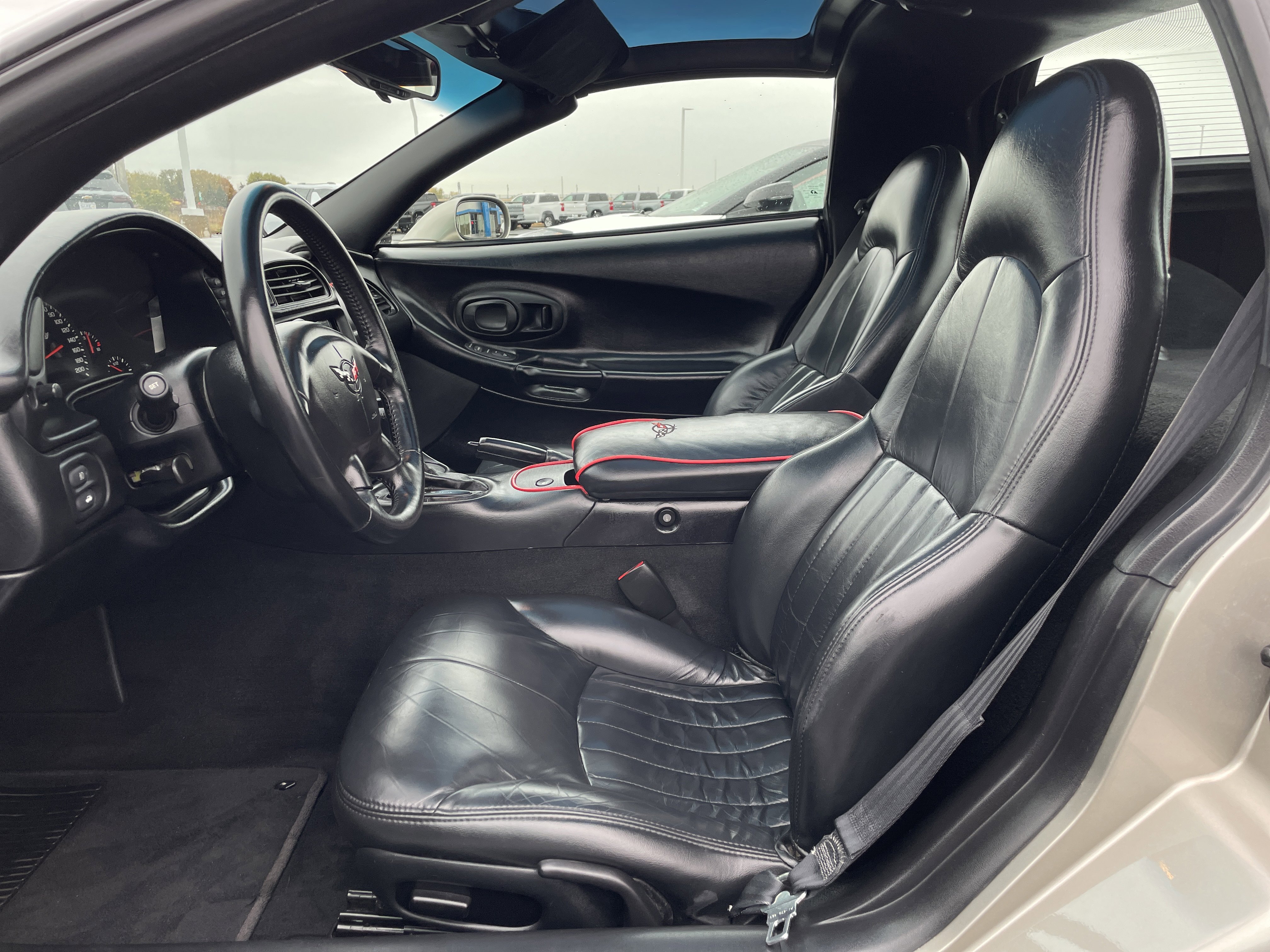 Used 1999 Chevrolet Corvette Coupe w/ Memory Pkg image 16