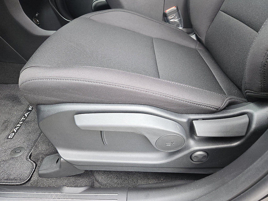 New 2026 Hyundai Santa Fe SE FWD image 26
