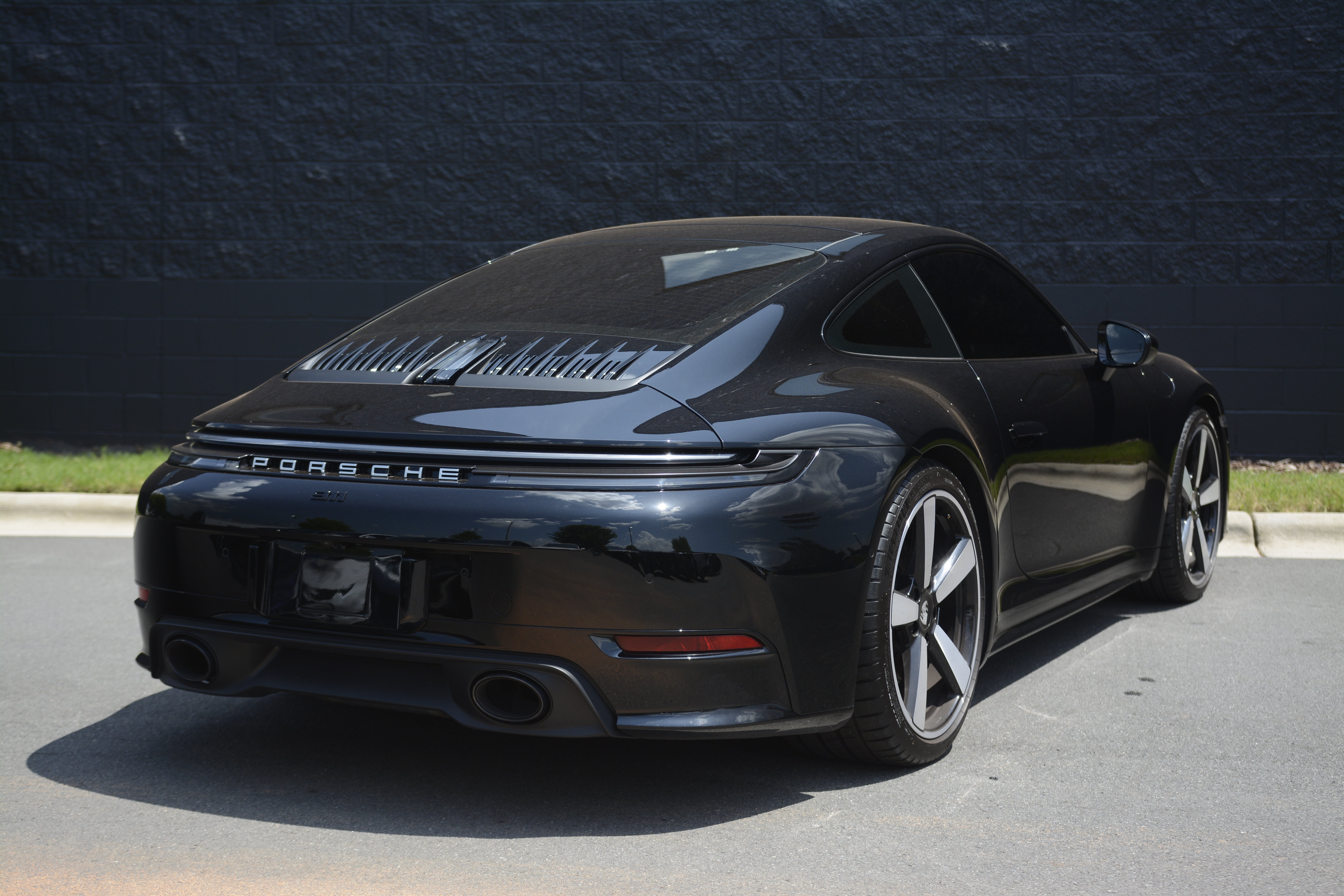 Certified 2025 Porsche 911 Carrera S RWD image 7