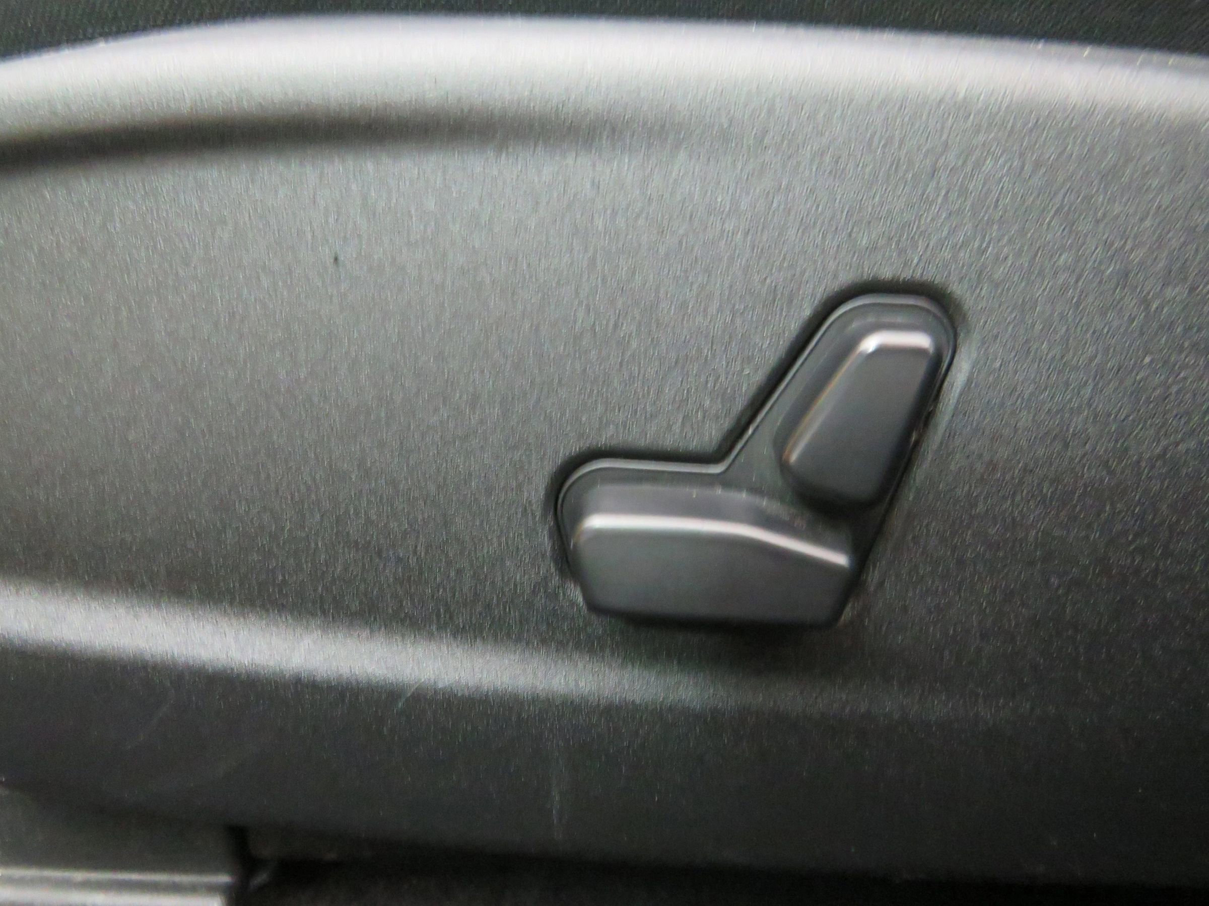 Used 2017 Dodge Charger R/T image 38