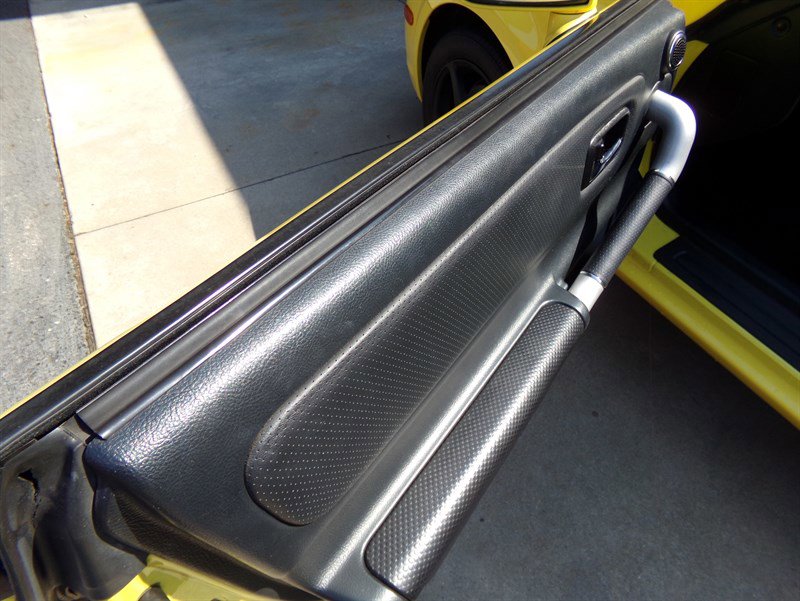 Used 2004 Toyota MR2 image 40