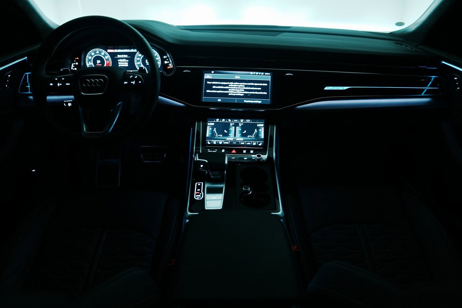 Used 2025 Audi RS Q8 performance image 54