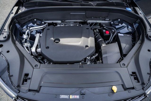 New 2026 Volvo XC90 B6 Ultra w/ Protection Package image 19