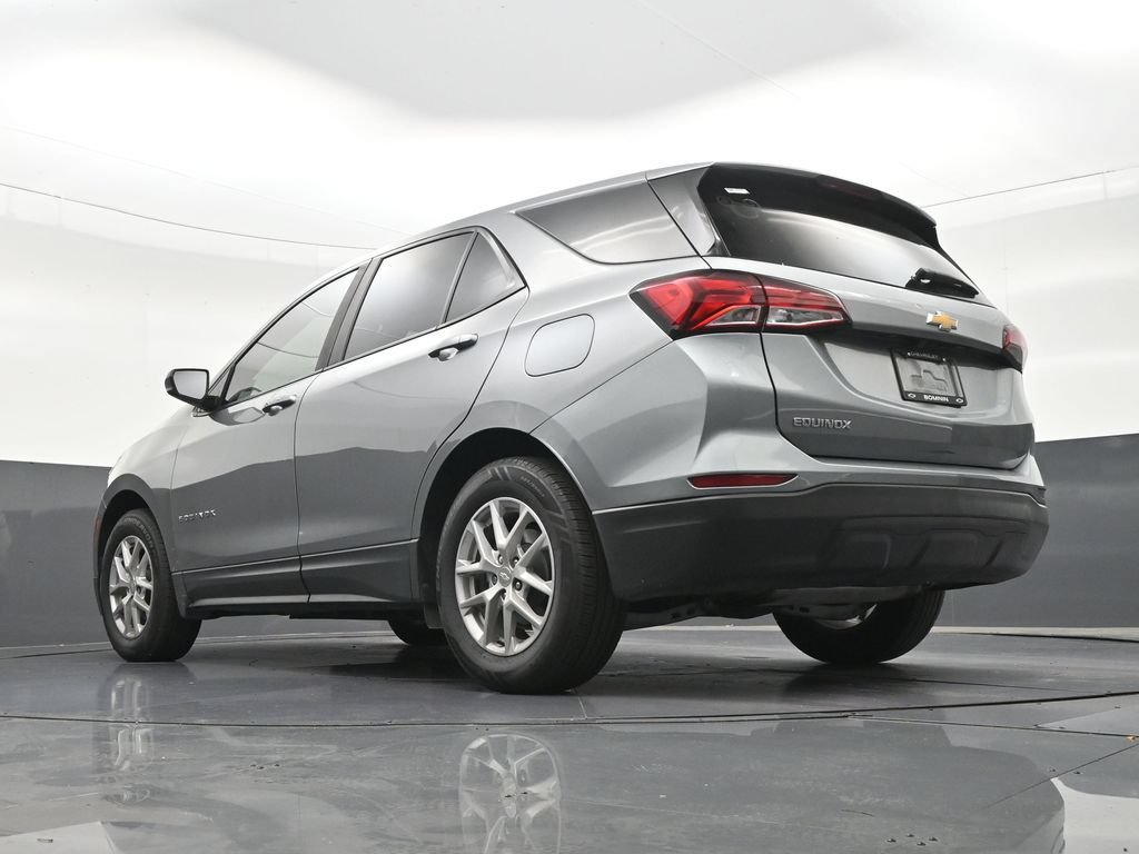 Used 2023 Chevrolet Equinox LS w/ LS Convenience Package FWD image 28