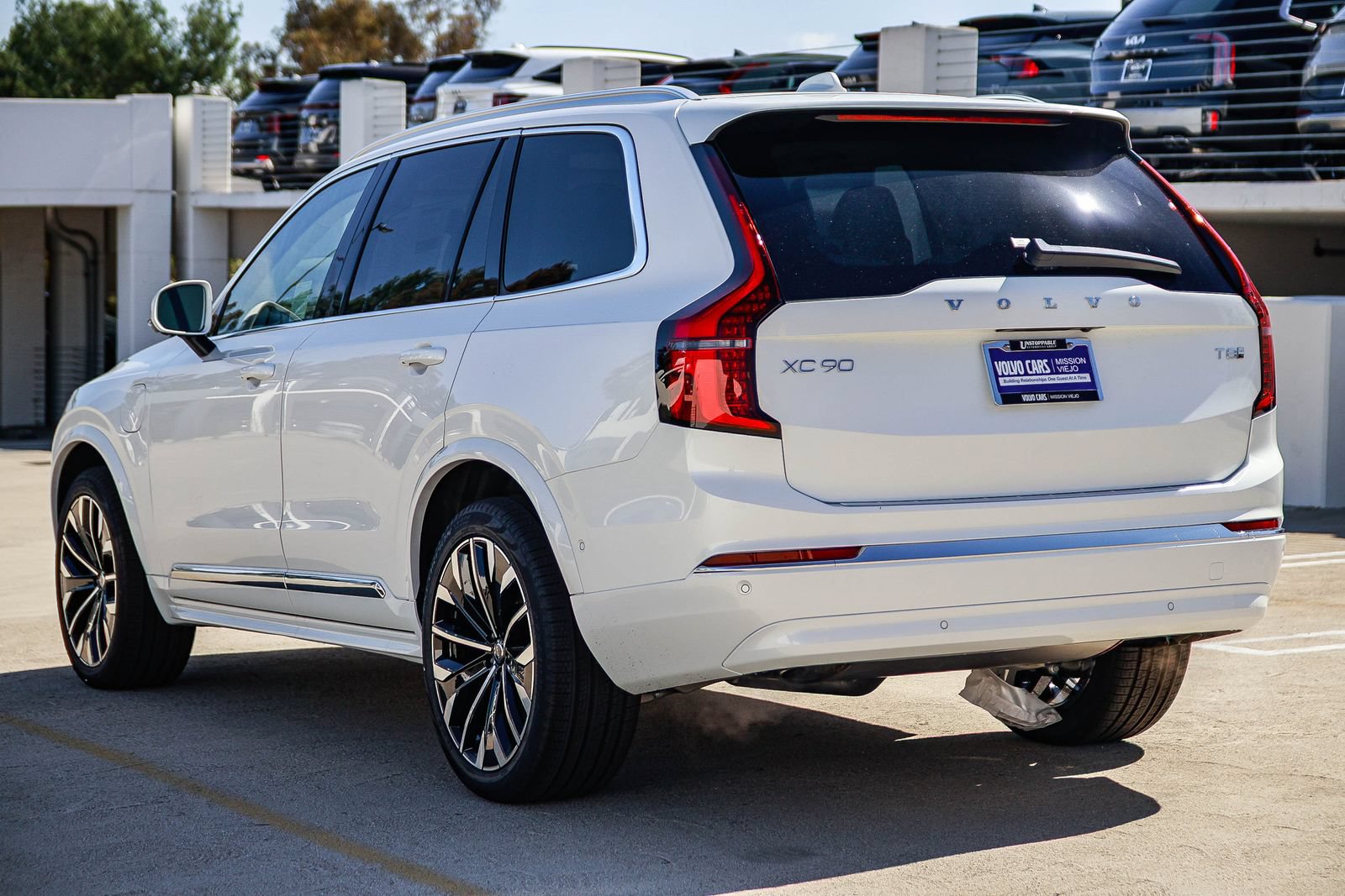 New 2026 Volvo XC90 T8 Ultra w/ Protection Package Premier AWD/4WD image 4