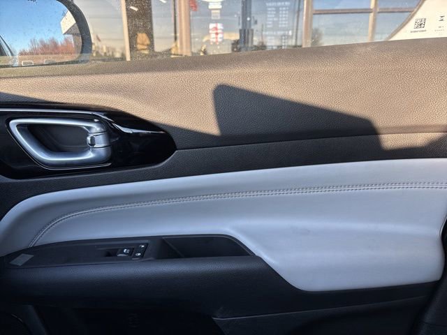 Used 2025 Jeep Compass Limited w/ Sun & Sound Group image 23