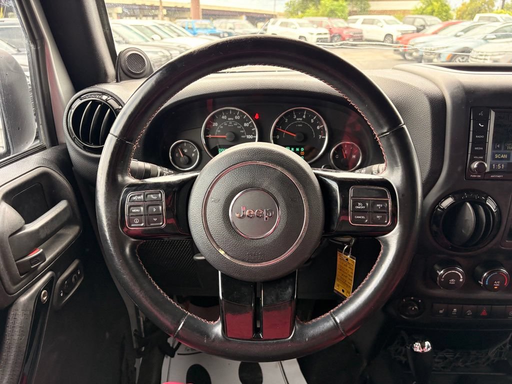Used 2012 Jeep Wrangler Unlimited Sahara AWD/4WD image 13