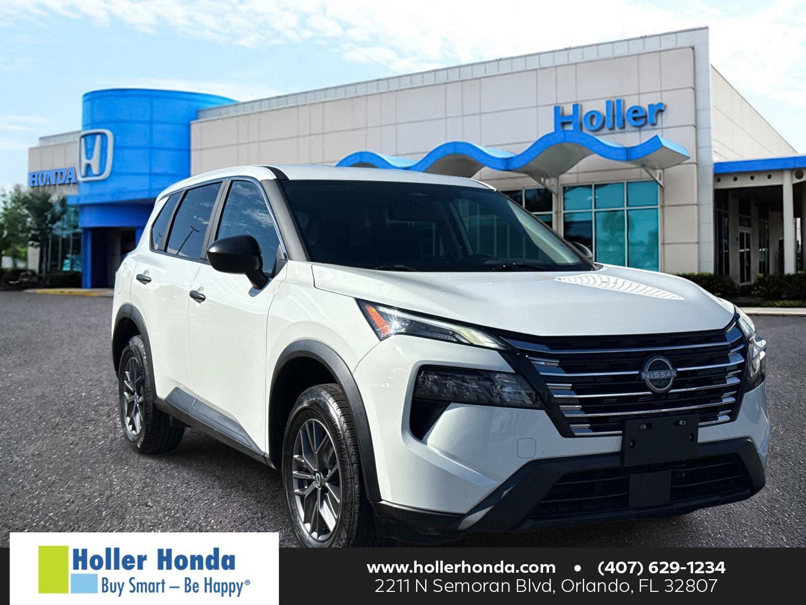 Used 2024 Nissan Rogue S FWD image 1