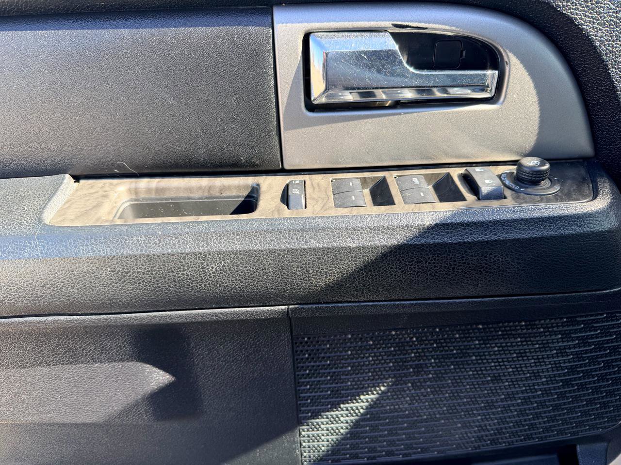 Used 2016 Ford Expedition EL Limited image 19