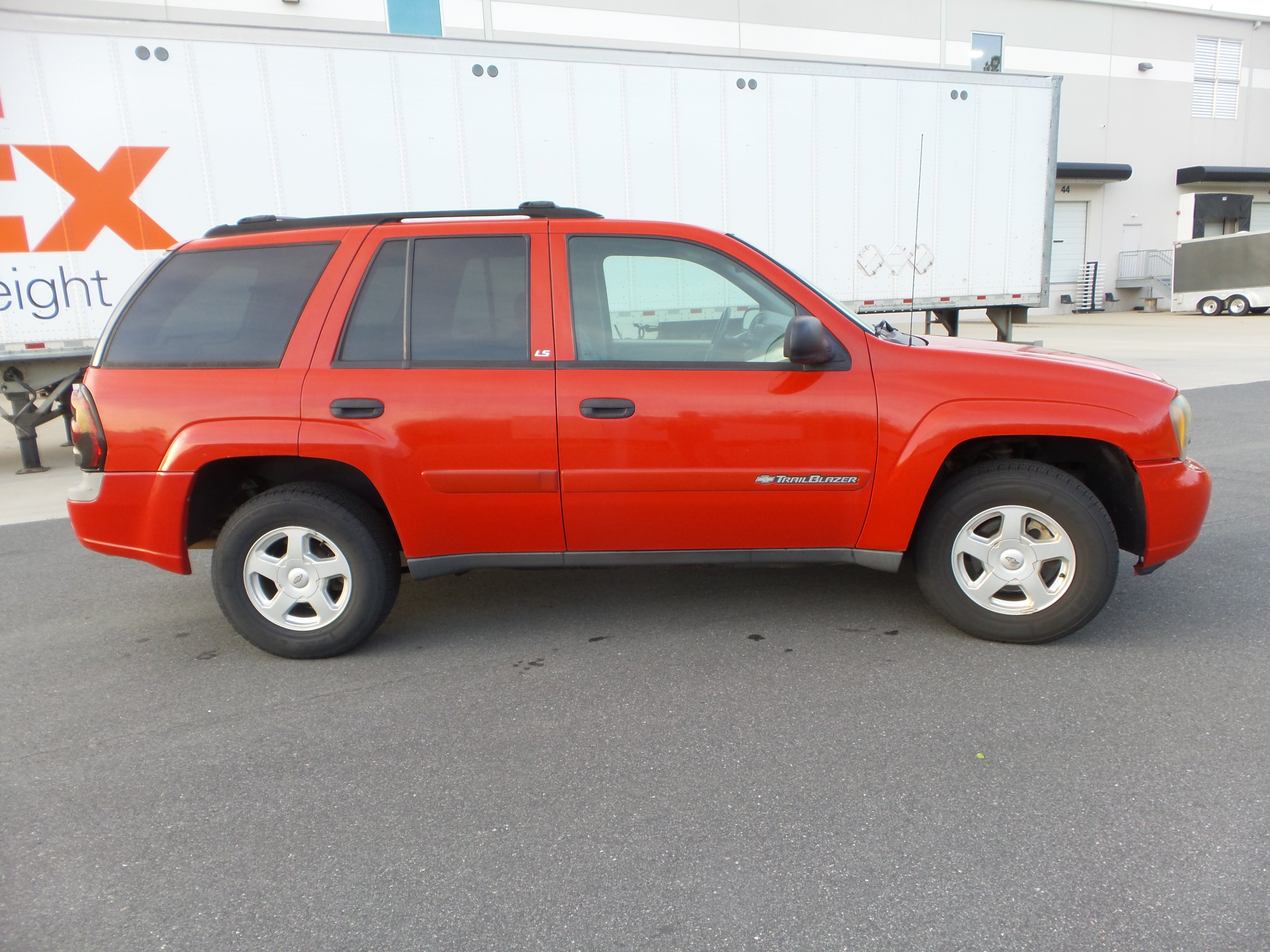 Used 2002 Chevrolet TrailBlazer LS w/ Preferred Equipment Group RWD image 19