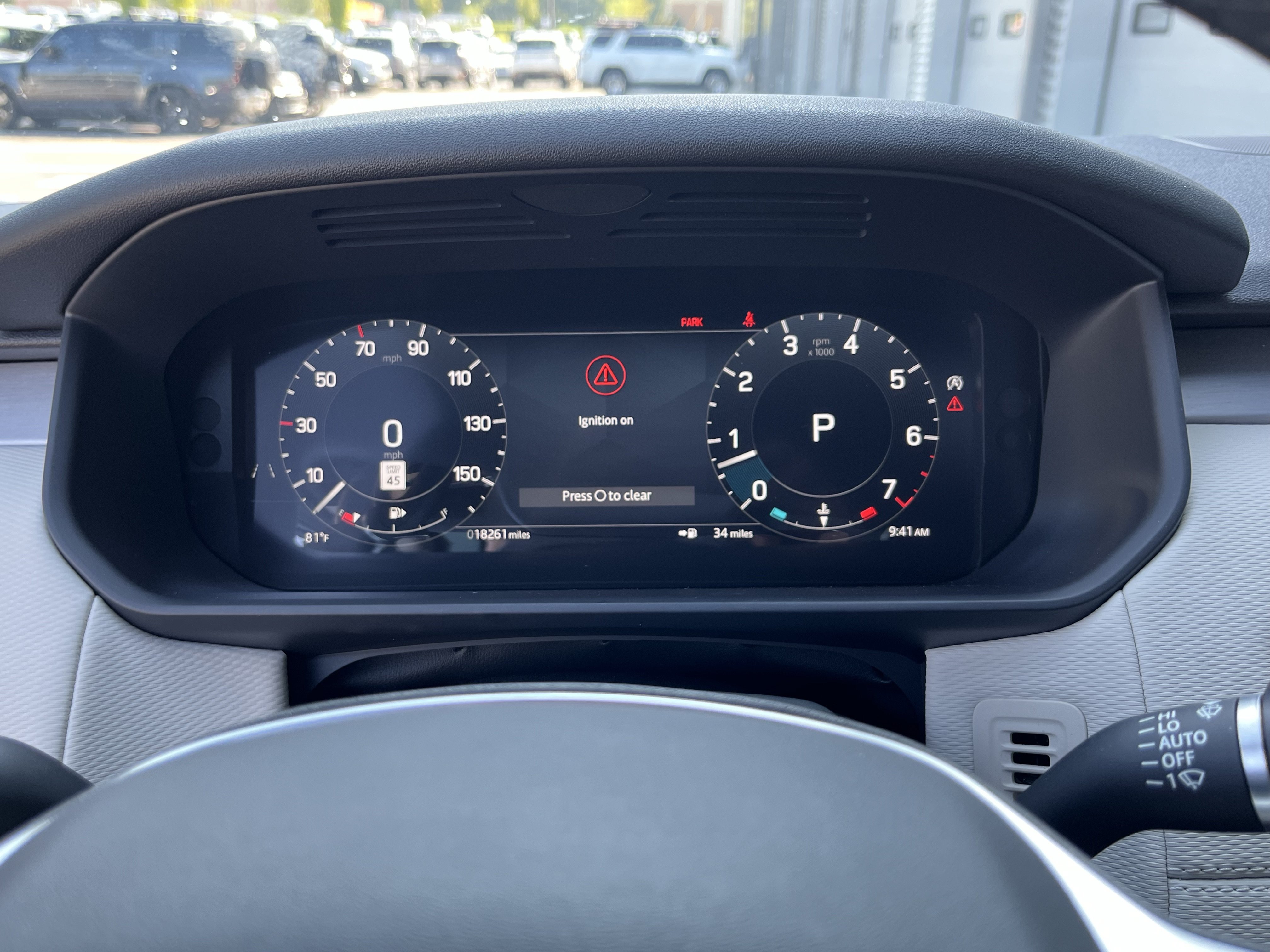 Used 2025 Land Rover Discovery Dynamic SE AWD/4WD image 19