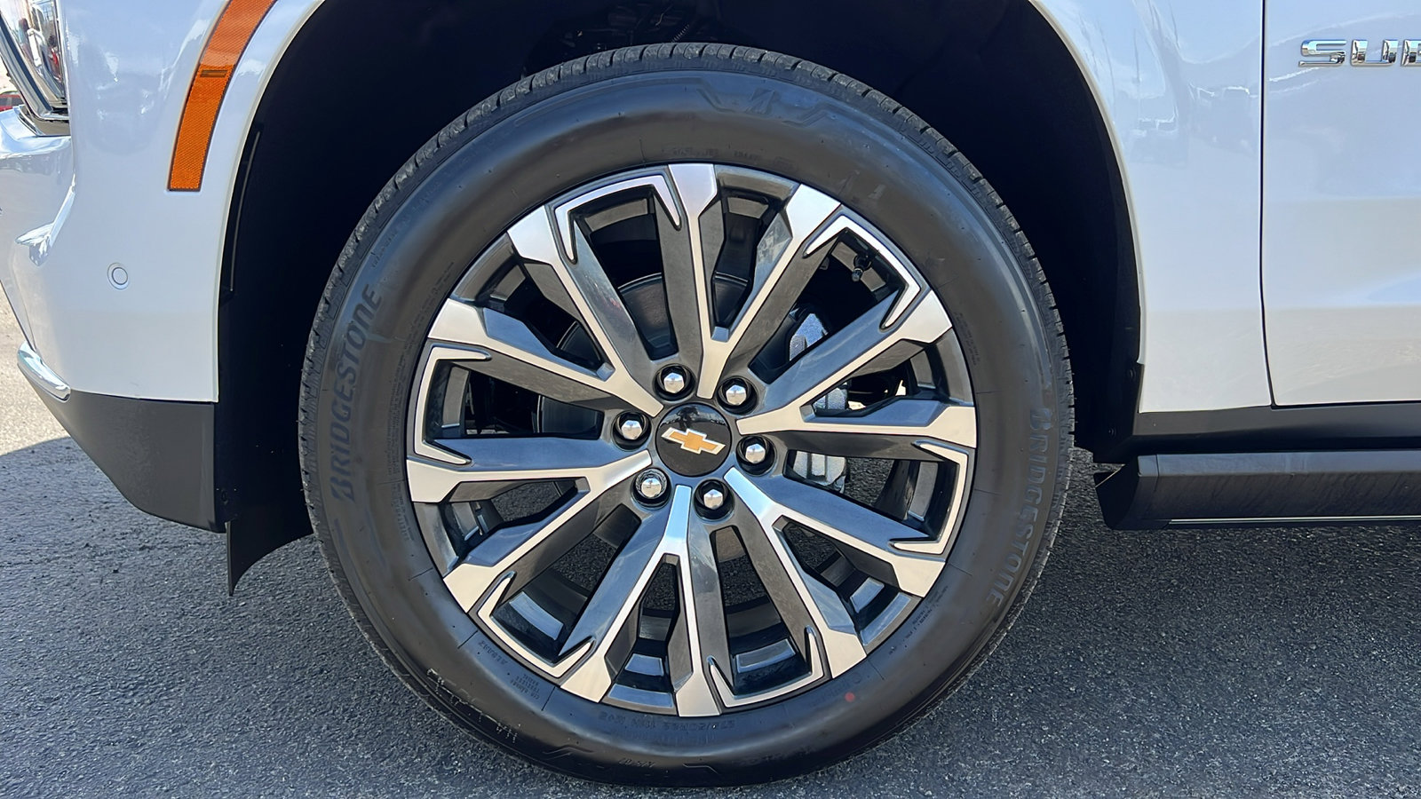 New 2025 Chevrolet Suburban High Country image 10