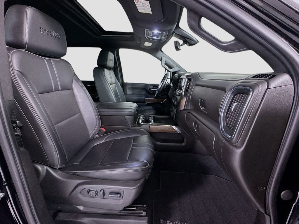 Used 2023 Chevrolet Silverado 3500 High Country image 29