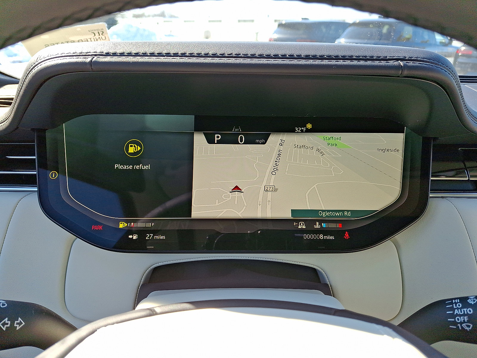 New 2026 Land Rover Range Rover SE image 6