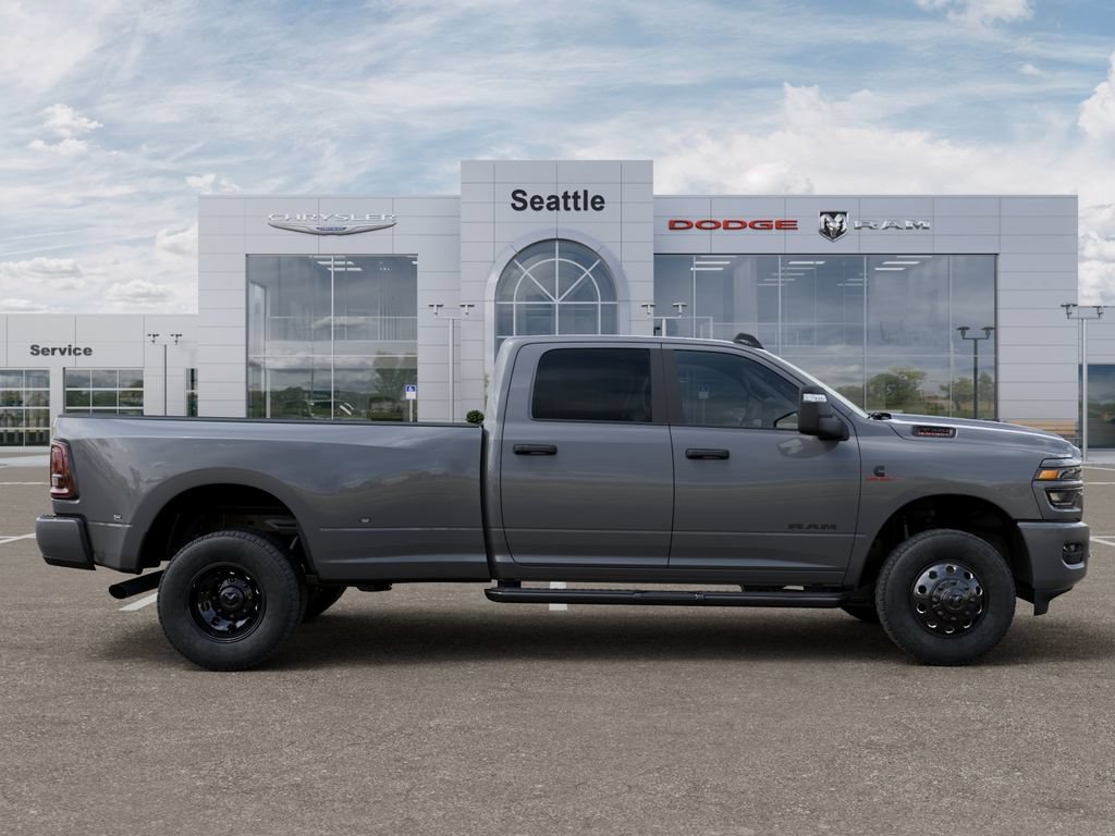 New 2026 RAM 3500 Big Horn AWD/4WD image 22