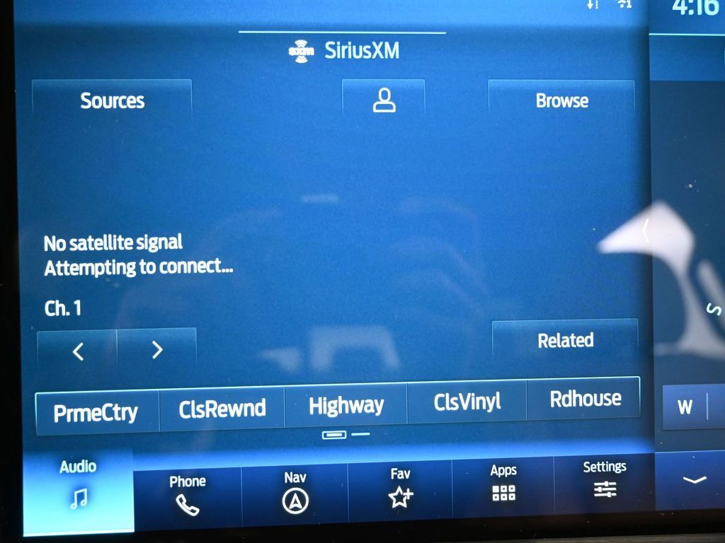 Used 2022 Ford F250 Lariat w/ Chrome Package image 27