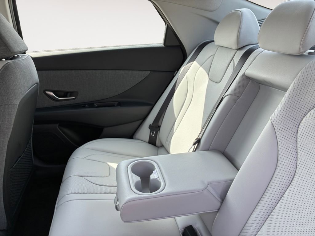 New 2026 Hyundai Elantra Limited image 16