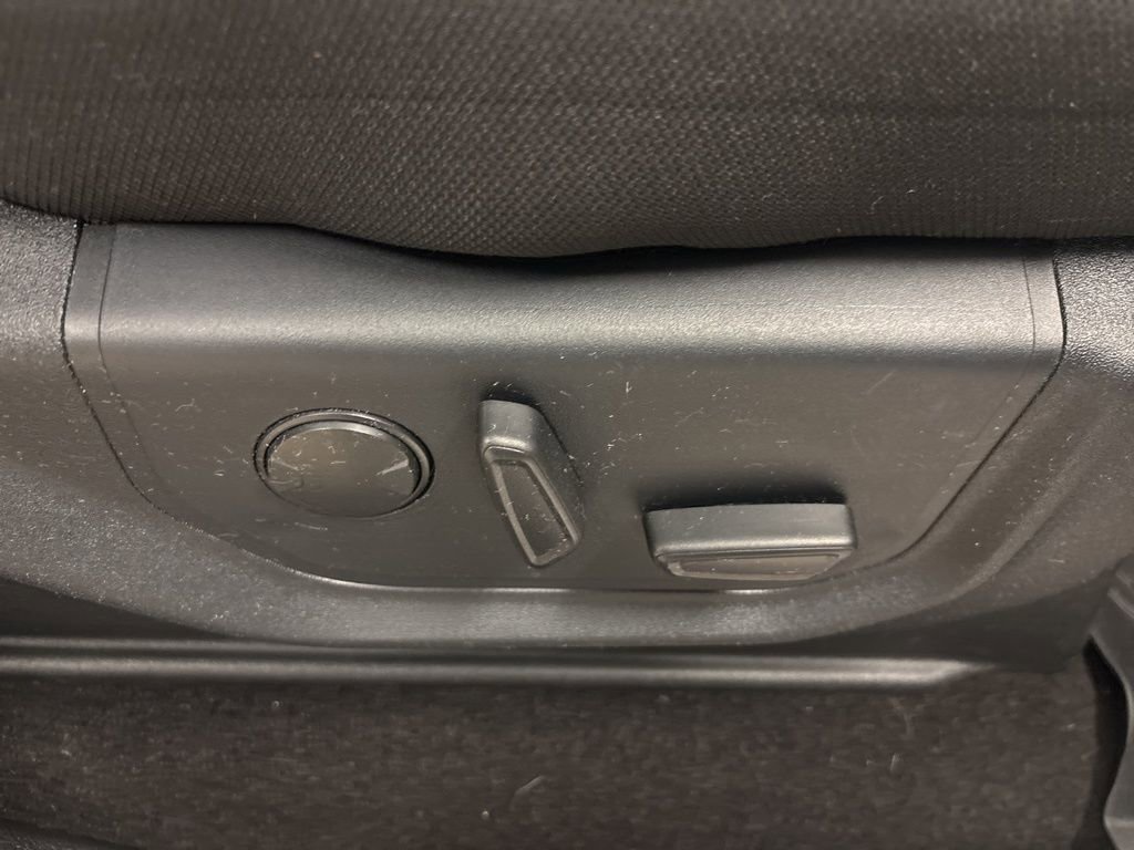 Used 2020 Ford F150 XLT w/ Equipment Group 302A Luxury AWD/4WD image 40