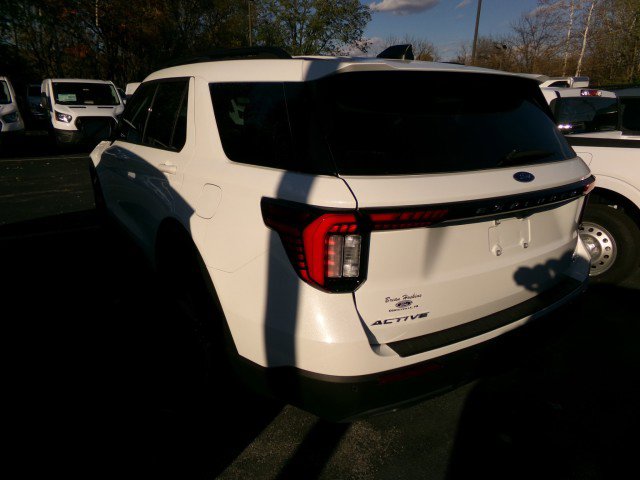 New 2026 Ford Explorer Active image 5