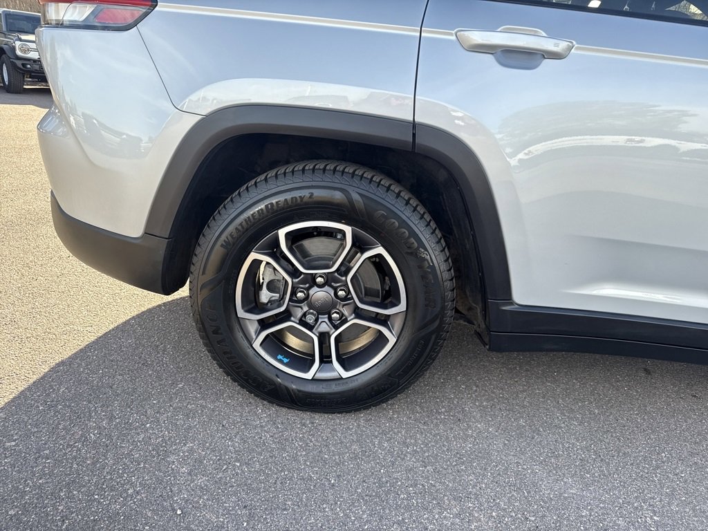 Used 2022 Jeep Grand Cherokee Trailhawk w/ Advanced Protech Group II image 29