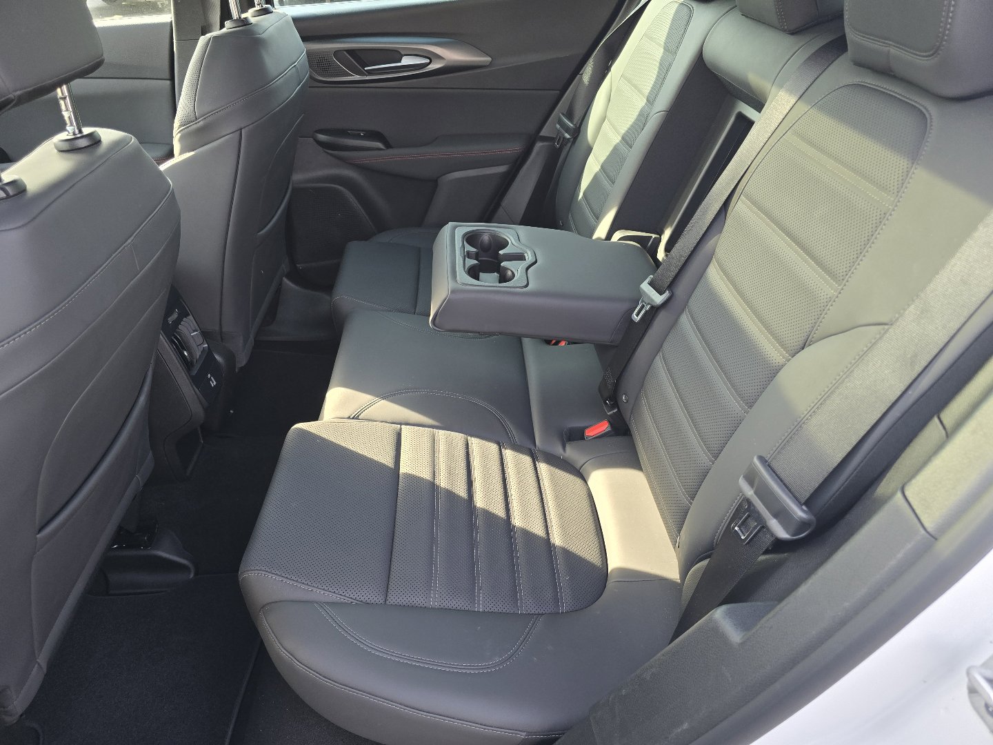 Used 2024 Dodge Hornet GT image 34