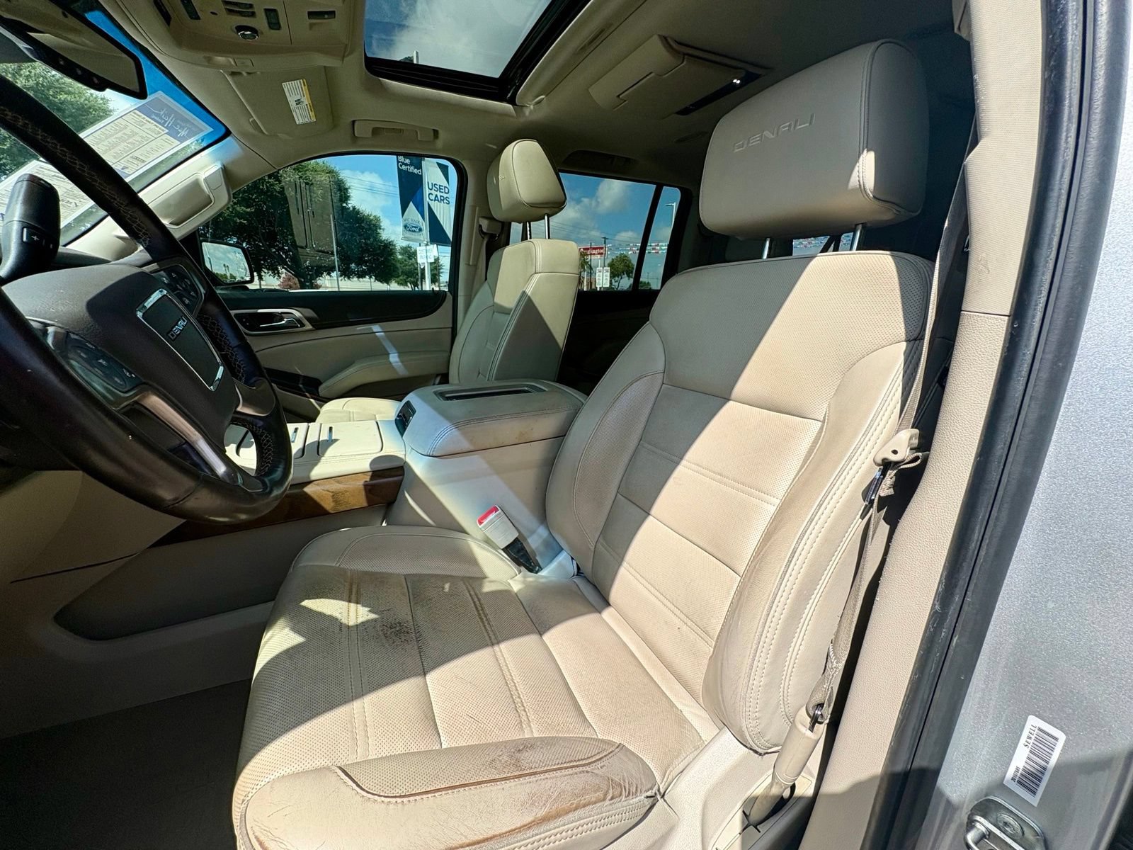 Used 2019 GMC Yukon XL Denali w/ Denali Ultimate Package RWD image 12