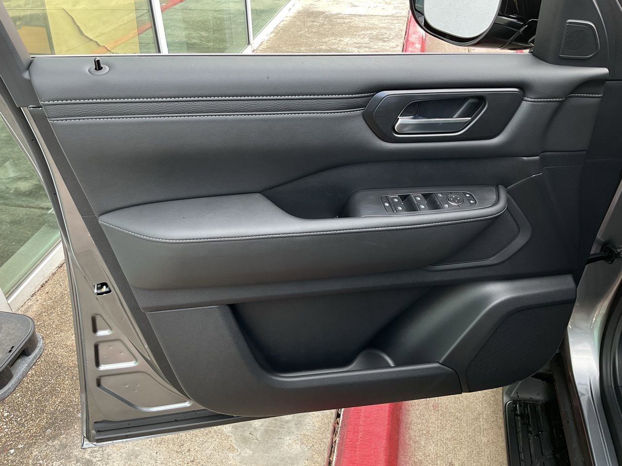 New 2026 Nissan Armada SV image 12