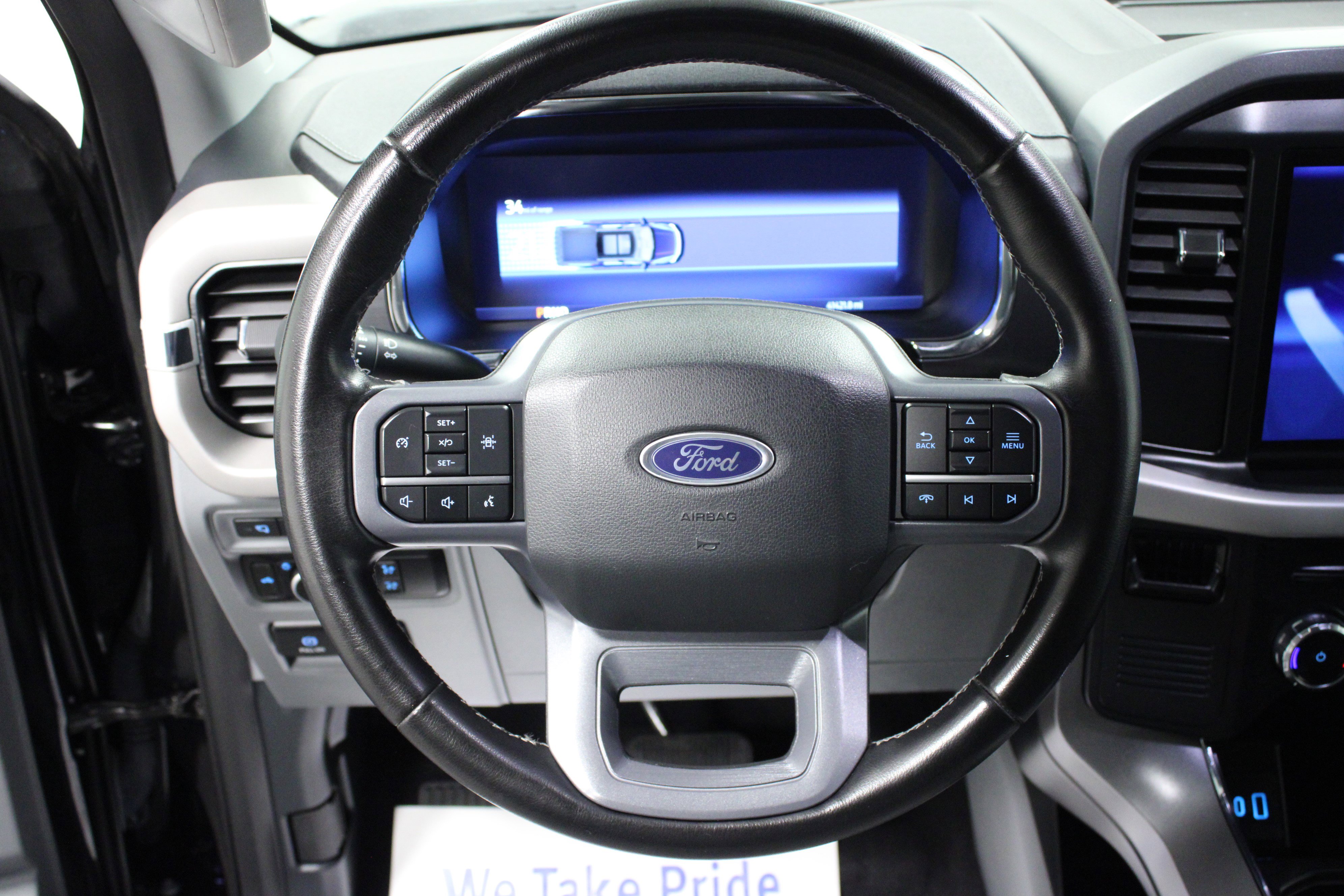 Used 2023 Ford F150 Lightning XLT image 17