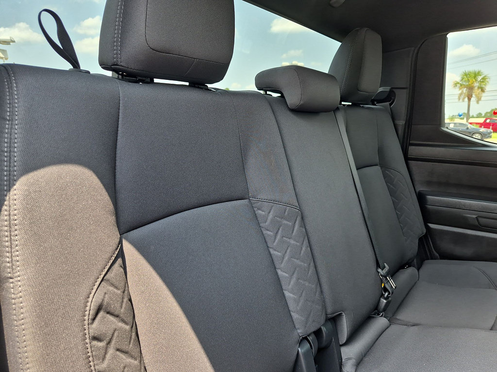 Used 2024 Toyota Tacoma SR AWD/4WD image 31