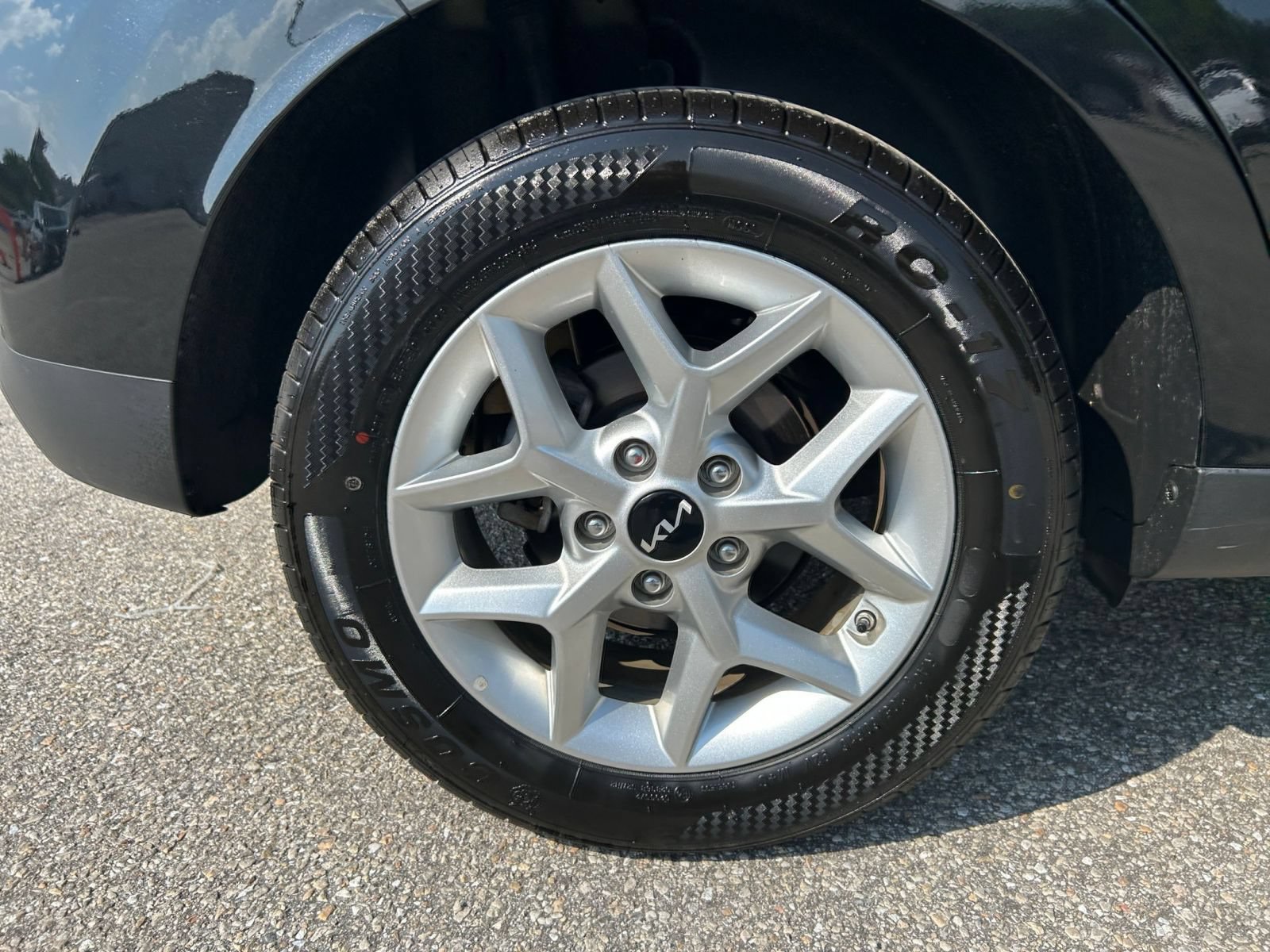 Used 2025 Kia Soul LX w/ LX Technology Package FWD image 24