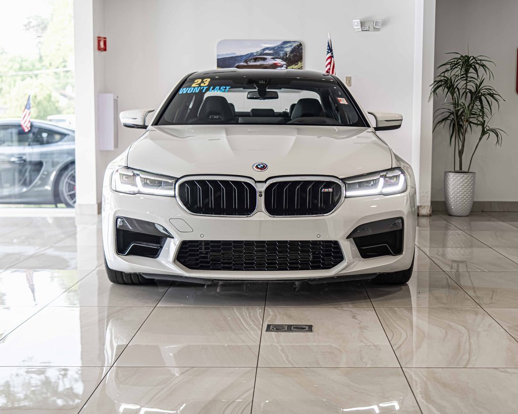 Used 2023 BMW M5 w/ Executive Package image 2