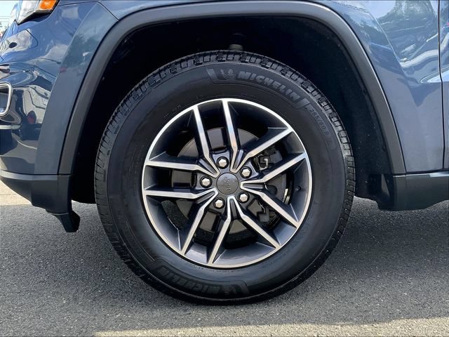 Used 2019 Jeep Grand Cherokee Limited AWD/4WD image 9