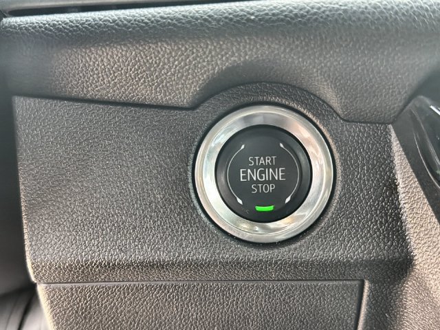 Used 2024 Chevrolet Traverse LS w/ Midnight/Sport Edition FWD image 16